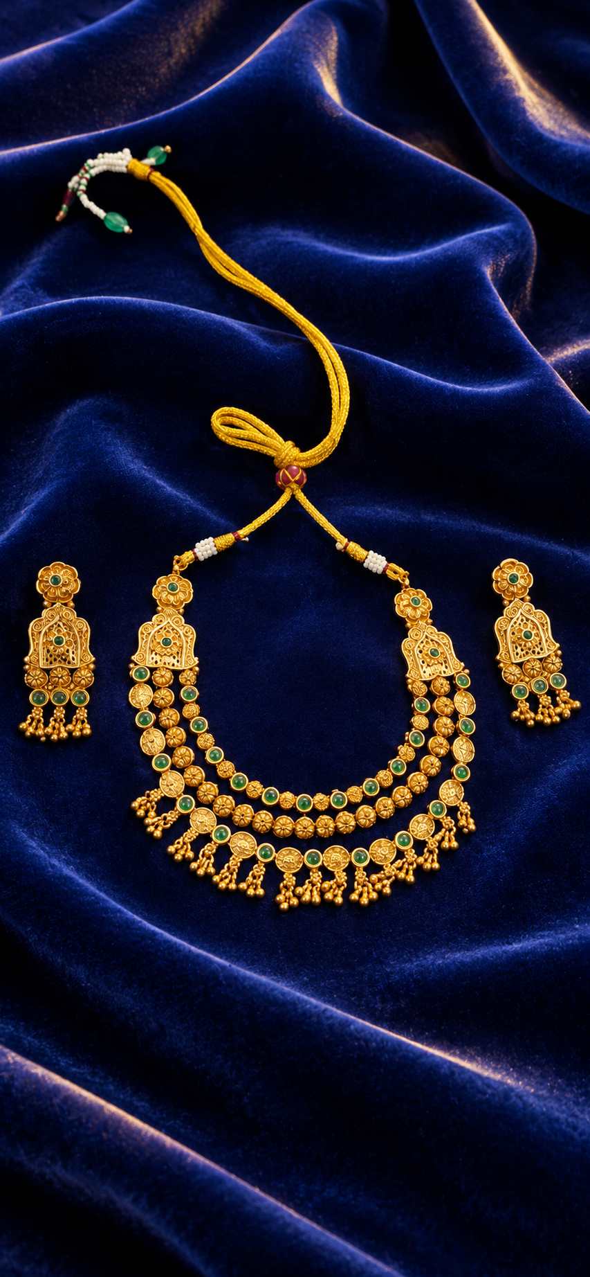 Traditional Gold-Tone Necklace Set with Green Stone Accents & Matching Earrings